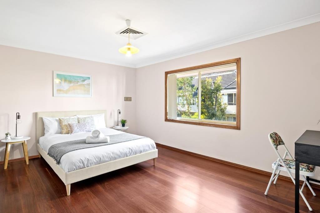 Tranquil Queen Room - Nearby Transport And Stores - Shared Bathroom Pymble Exterior photo